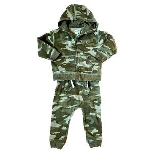 Baby Gap Ottoman Waffle Thermal Camo Sweat Set